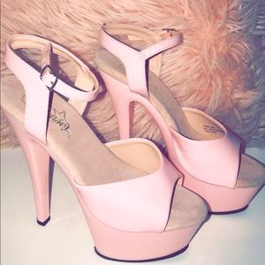 Pink Ankle Strap Pleaser Heels “Kiss” size 7